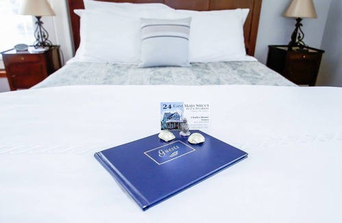 Canton Bed & Breakfast | 24 East Main Street B&B