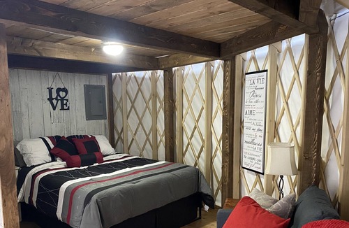 Notre-Dame-de-la-Merci Ski Chalet | 24 foot luxury yurt