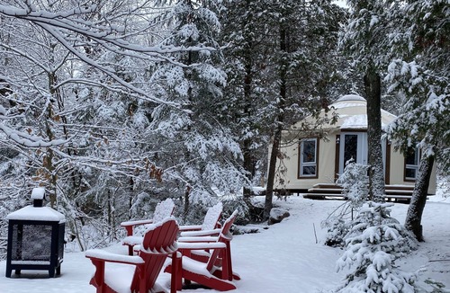 Notre-Dame-de-la-Merci Ski Chalet | 24 foot luxury yurt