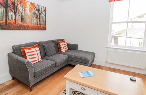 Dartmouth Apartment | 24 Foss Street