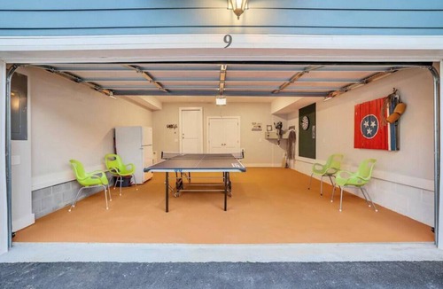 Lakewood Villa | 24 Guest Lake Hangout with 12 beds!