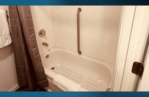 Brownsville Hotel | 24 - Lovely stays start here