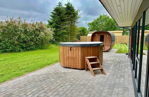 Vedersø Cottage | 24-person holiday home, fully renovated in 2024 - 2002