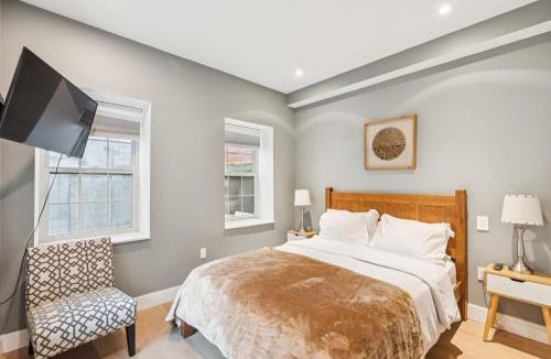 Center City West Apartment | 24 Stay - Philadelphia Rittenhouse