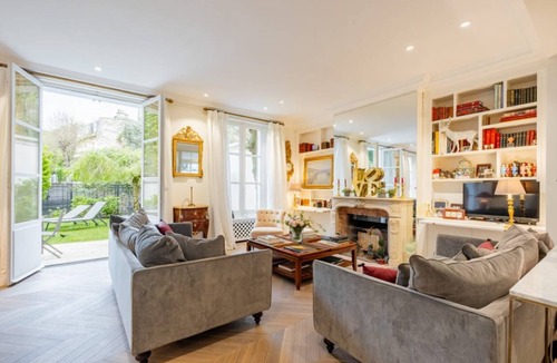 Villa Montmorency House | 240 m² House ∙ 6 bedrooms ∙ 10 guests