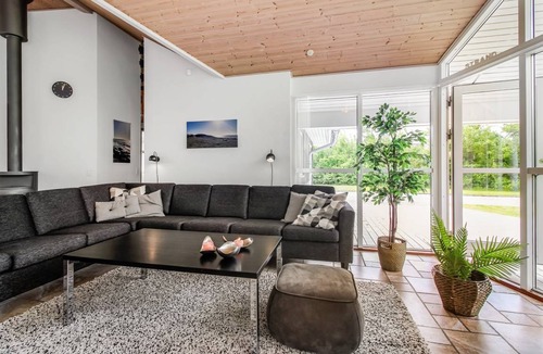 Nørre Lyngby House | 240 m² House ∙ 5 bedrooms ∙ 12 guests