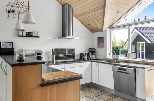 Nørre Lyngby House | 240 m² House ∙ 5 bedrooms ∙ 12 guests