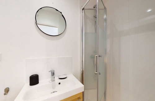 Bagnolet Resort | 240 m² Private room ∙ 1 bedroom ∙ 2 guests