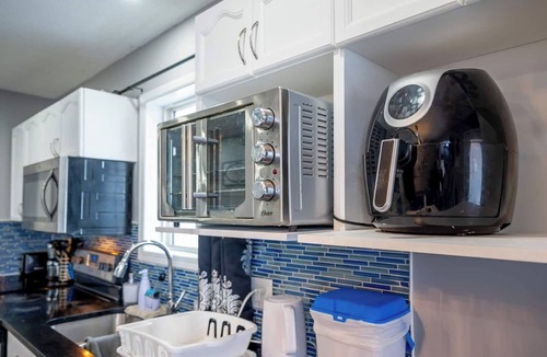 Southeast Calgary House | 240 Spacious Modern Home w/AC