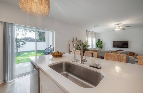 Ybor City Cottage | 2405 E 19th Ave