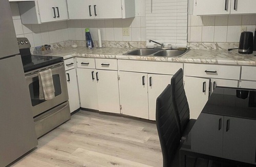Windsor Apartment | 245 Elliott · Centrally located 3BDRM home in CityCore!
