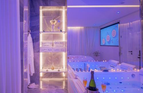Liberation Apartment | 24h du Mans, Jacuzzi Privatif, Lit XXL, Sofa Tantra, Jardin