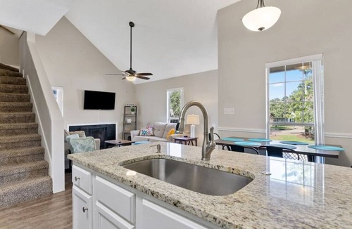Ridgeland Apartment | 25%Disc. Relax by the Reservoir/Restaurant