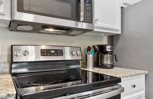 Ridgeland Apartment | 25%Disc. Relax by the Reservoir/Restaurant