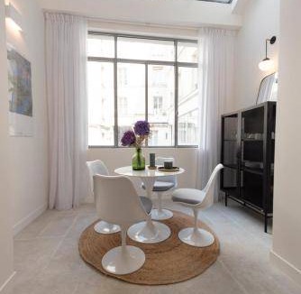 Arsenal Apartment | 25 m² Apartment ∙ 2 guests