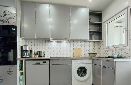 Montmagny Apartment | 25 min from Paris city center/Parking & quiet neighborhood