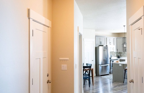 Herriman House | 🔥 25 mins from Airport ⭐️Sleeps 10+
