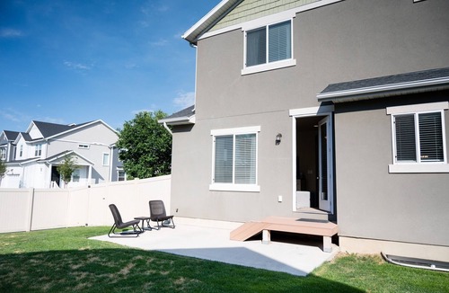 Herriman House | 🔥 25 mins from Airport ⭐️Sleeps 10+