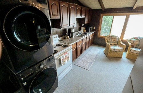Duluth Cabin | 25 Minute from Duluth on Private Barrs Lake