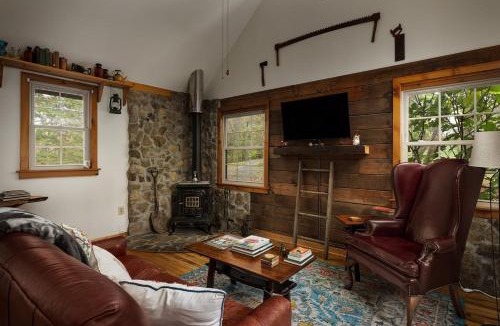 Marshall House | 25 Minutes to Horse Show The Serenity Cabin