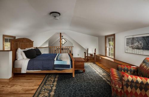 Marshall House | 25 Minutes to Horse Show The Serenity Cabin