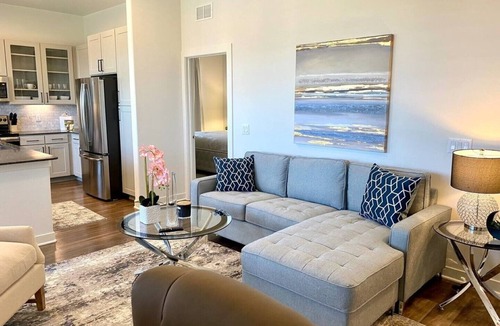 Grapevine Apartment | 25% OFF Luxury 2BD, Pool, Scenic Views - Grapevine