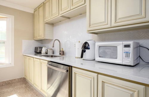 Chino House | 25% OFF Monthly/Pool Jacuzzi 3BR
