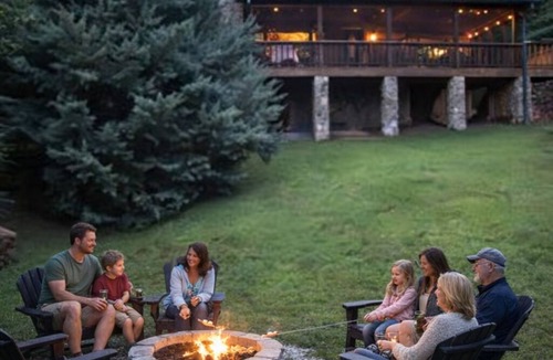 Sylva Apartment | ✨ 25% Off Premium Mountain View Cabin “⭐ Guest Favorite" rated Top 5% of all Airbnb properties Hot Tub Fire Pit Porch Swing Hammock & Close to WCU (3 Mi), Sylva dining, pubs, shopping, the Blue Ridge Parkway, and many adventures.