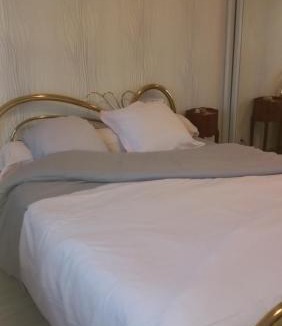 Paroisse Saint-Augustin-de-Chaux Apartment | 25 Rue Raymond Braillard