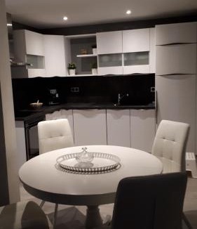 Paroisse Saint-Augustin-de-Chaux Apartment | 25 Rue Raymond Braillard