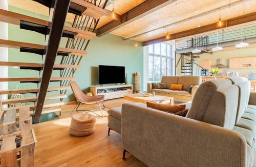 Sommeron House | 250 m² House ∙ 4 bedrooms ∙ 7 guests