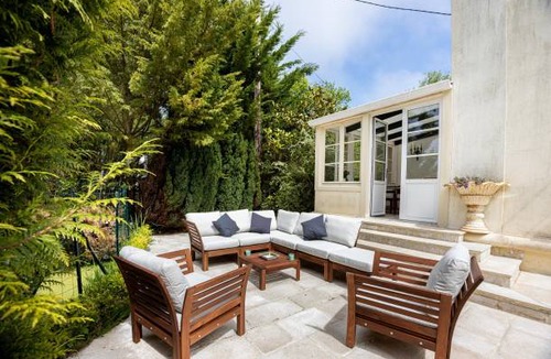 Ver-sur-Mer House | 250 m² House ∙ 4 bedrooms ∙ 4 guests