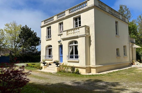 Ver-sur-Mer House | 250 m² House ∙ 4 bedrooms ∙ 8 guests