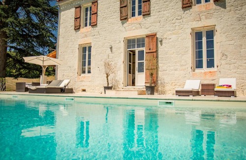 Tournon-d'Agenais Villa | 250 m² Villa ∙ 2 bedrooms ∙ 4 guests