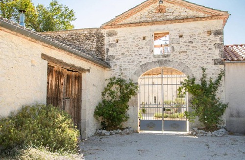 Tournon-d'Agenais Villa | 250 m² Villa ∙ 2 bedrooms ∙ 4 guests