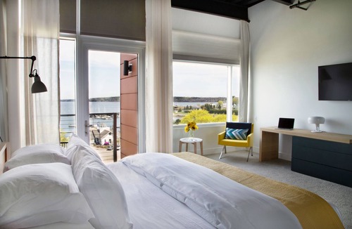 Rockland Hotel | 250 Main Hotel