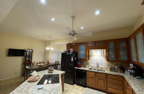 Southwood Valley House | 2500 sq ft home on quite street close to A&M functions