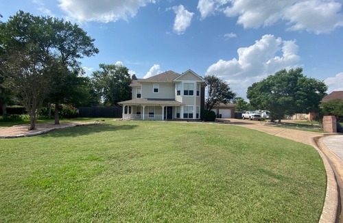 Southwood Valley House | 2500 sq ft home on quite street close to A&M functions