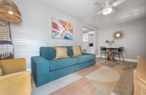 Tampa Apartment | 2501 W North B St, Unit 7