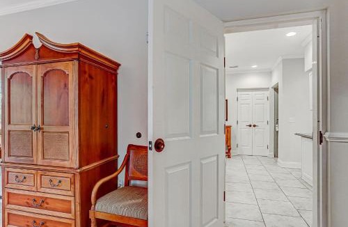 Coffeyville House | 2520 Tennis Villa Efficiency