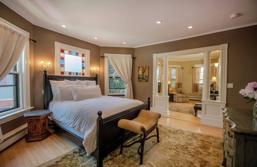 South End House | 254 South Union Street Guest House