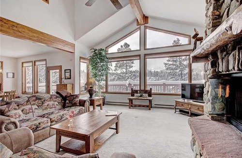 Dunkin Hill House | 2542 Boreas Pass