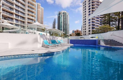 Surfers Paradise Apartment | 25B Peninsula Summary