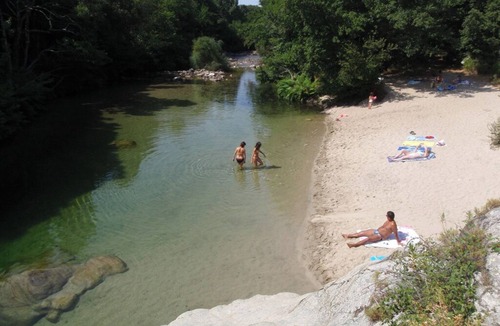 Ucciani Bed & Breakfast | 25mn Ajaccio/beaches 2mn river. Linen parking