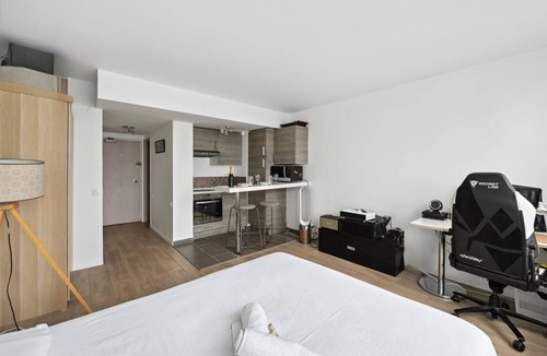 Puteaux Apartment | 26 m² Studio flat ∙ 2 guests