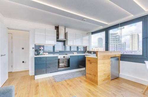 Latchmere Apartment | 26 Penge House