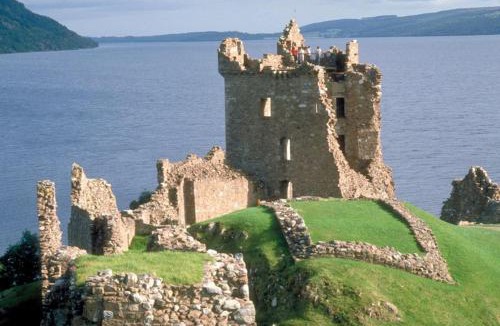 Balloch Apartment | 26 Two bedroom apt with private garden