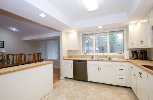 Pinehurst House | 260 Linden- Sleeps 8!
