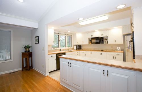 Pinehurst House | 260 Linden- Sleeps 8!