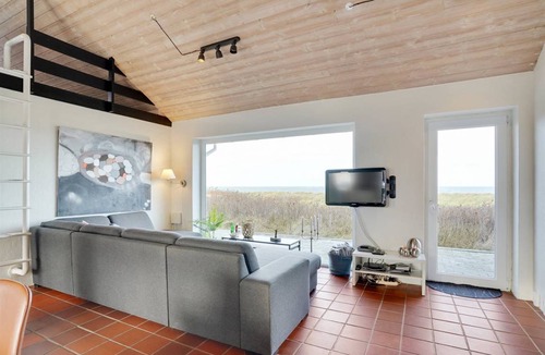 Lild Strand House | 260 m² House ∙ 5 bedrooms ∙ 10 guests